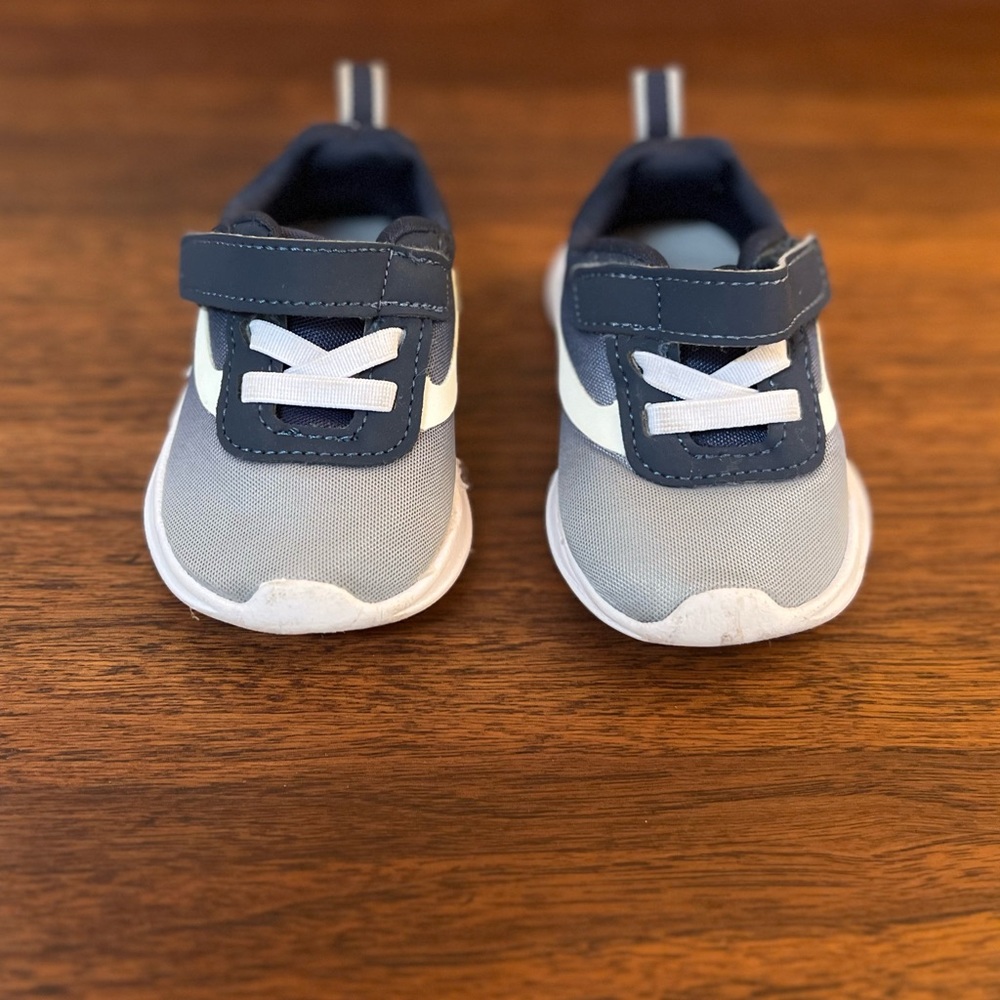 Wonder Nation Sneakers Toddler Size 3